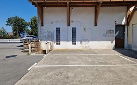 Appartement F2 A 1Mn Du Lac